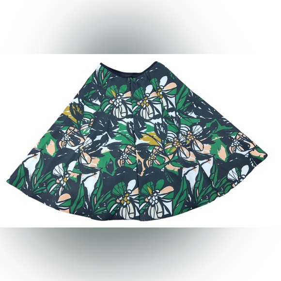 H&M Floral Neoprene Skirt - Picture 11 of 12